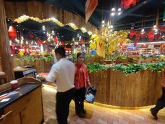 -老滇山寨•云南特色菜•地方菜•民族风情歌舞表演(金碧店)