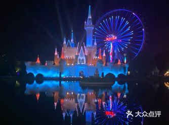 梦幻乐园石景山游乐园夜场 交通:地铁①号线八角游乐园