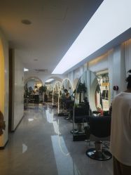 -吉艺心专业美发造型