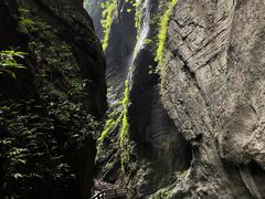 -龙水峡地缝景区