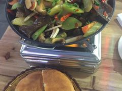 -乡土特色.冷锅鱼.牦牛肉汤锅