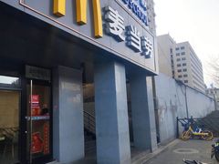 门面-麦当劳(军博店)