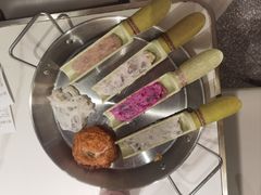 -捞小鲜虾滑海鲜自助火锅(嵊州吾悦店)