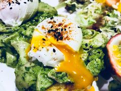 罗勒酱杂菌班尼迪蛋-BE BRIGHT KITCHEN(正佳广场店)