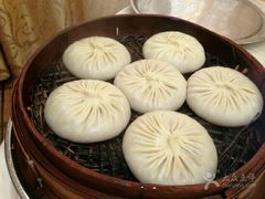 蟹黄汤包-鸿运酒楼