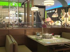 -洪氏嗨捞·广东猪肚鸡·椰子鸡火锅(西咸万象城店)