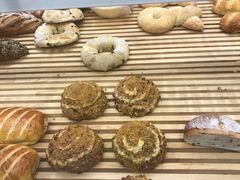 -焙丽拾光(麦凯乐直营店)