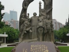 -龙华烈士纪念馆-停车场