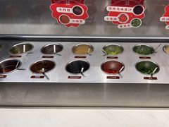 -左庭右院鲜牛肉火锅(浦江欢乐颂店)