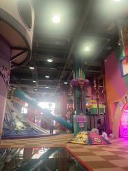 -欧酷世界动力星球(王府井奥莱UP TOWN店)