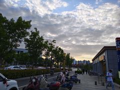 -王府井奥莱临潼小镇(临潼店)