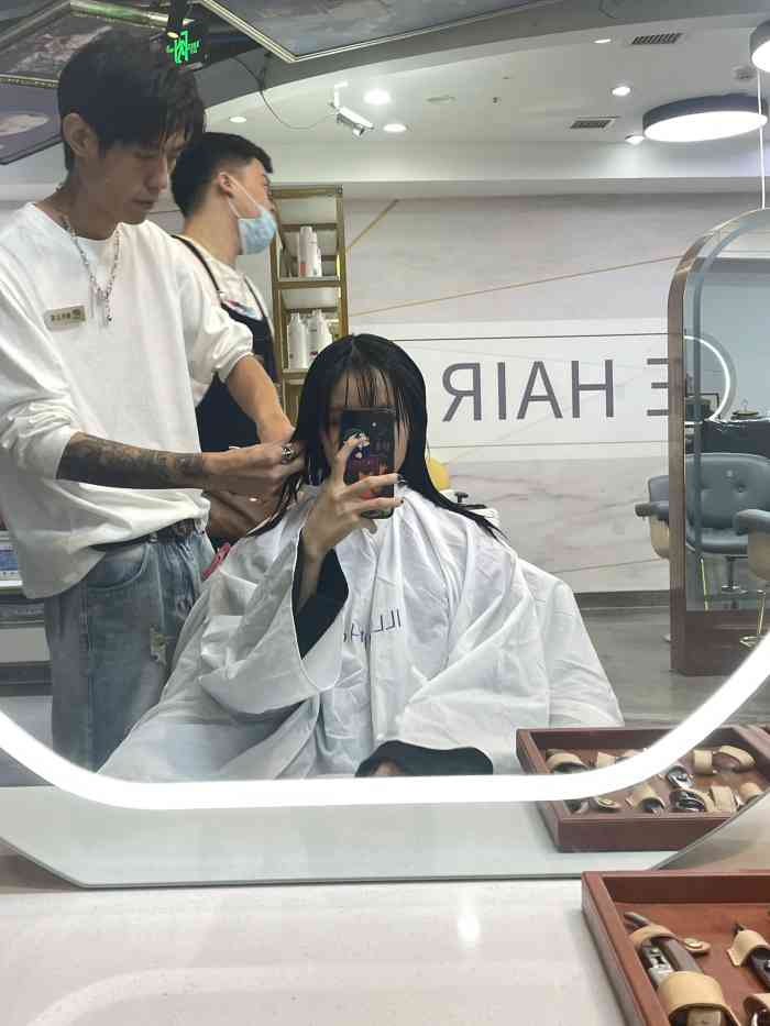 ajie阿杰发艺(春熙路店)-"【项目】剪发 快剪 0.5颗心完全是给服.