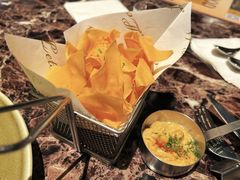 中东鹰嘴豆泥配薄脆-Lets burger非常汉堡·环球风味(蓝色港湾店)
