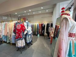 -一揽芳华汉服旗袍体验馆(拙政园店)
