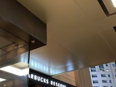 门面-星巴克(港汇1号办公楼店)