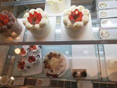 -花花卷卷·鲜食蛋糕(静安久光百货店)