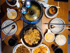 -云海肴·汽锅鸡·云南菜(天山百盛优客店)