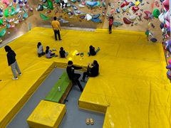 -问山MountQuest攀岩馆