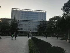 -中国地质大学图书馆