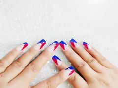 -群丽化妆摄影美甲纹绣培训学校
