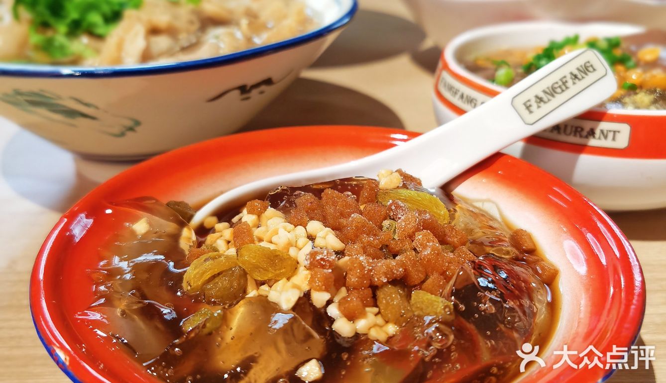 人均50+的跷脚牛肉馆，好吃到跳脚！