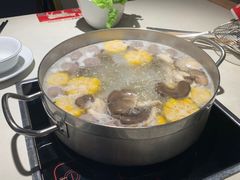 牛骨黄豆高汤锅底-潮泰牛肉火锅 · 创于1992年(车公庙店)