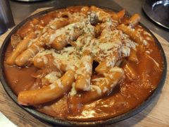 海鲜芝士炒年糕-MI WU FACTORY米屋美食工厂餐厅(绿地店)