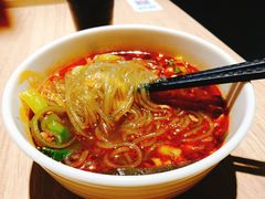 秘制酸辣粉-白起肉夹馍