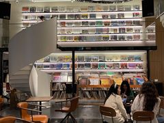 大堂-黑胶星球(华发中城商都店)