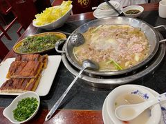 -老来福·非遗酸汤兔(凯旋路店)