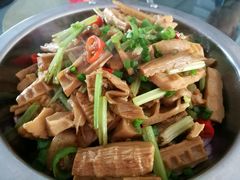 -一撮毛美食城(全力一路店)