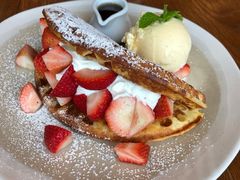 -ROAST coffee & eatery