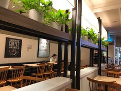 用餐区-肯德基(常熟百润发店)