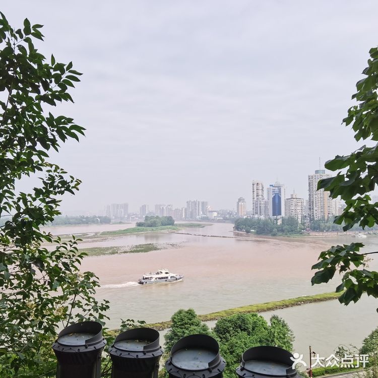 风景还是挺不错的，里面主要就是爬阶梯，因为时间原因