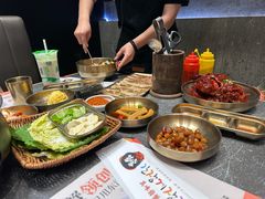 -草家酱蟹炭火烤肉店(珲春南路二店)