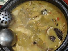 -菌之家·专业纯野生菌火锅·特色炒菌