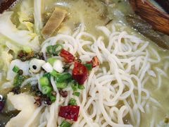 -周鱼小馆石锅酸菜鱼(活力汇店)