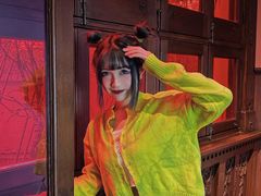 -Nathalie Djurberg与Hans Berg“牛皮纸包裹的月亮”-Prada荣宅当季展览