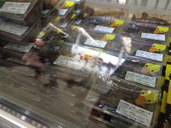 -周黑鸭(武汉天河国际机场五店)