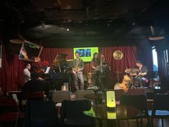 -东岸Cafe 爵士俱乐部