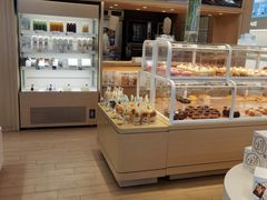 面包甜点陈列柜-好利来(世纪广场店)