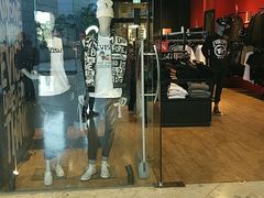 -东荟城名店仓