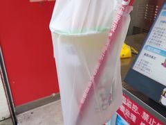 -蜜雪冰城(国权路地铁口店)
