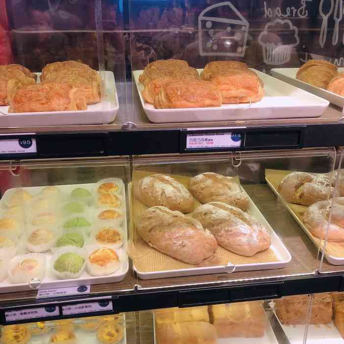 touch bread泰奇面包(外高桥夏碧路店)-"基本每周都会和女儿过来坐坐