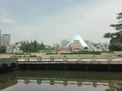 -上海市龙华烈士陵园