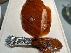 “酥不腻”烤鸭-小大董·烤鸭(观景餐厅·南京西路店)