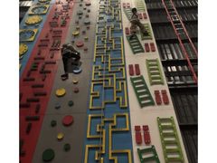 -极限PLAY运动娱乐新世界·团建派对表演休闲馆·室内高空游乐园