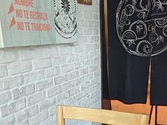 -必胜客(宝杨路宅急送店)