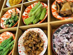 -轻蔬不用等·素食(江苏路店)