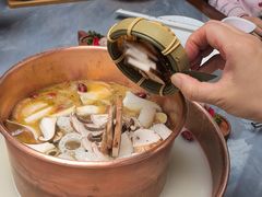 野生竹荪土鸡锅-慢丽江·云南野生菌土鸡锅(付家庄店)